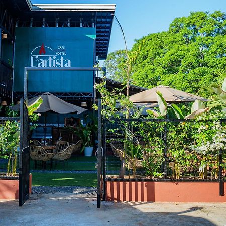 Lartista Hostel بويرتو برينسيسا المظهر الخارجي الصورة