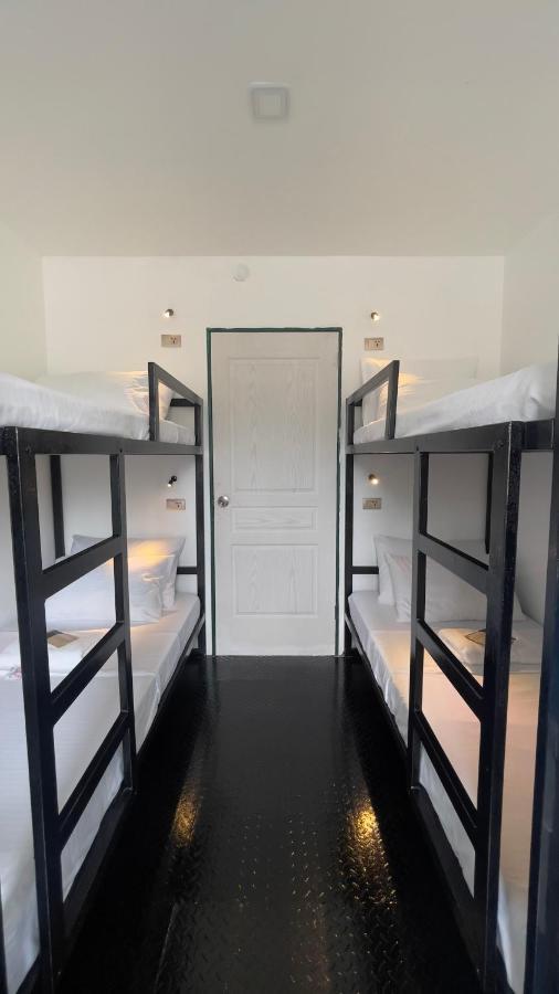 Lartista Hostel بويرتو برينسيسا المظهر الخارجي الصورة