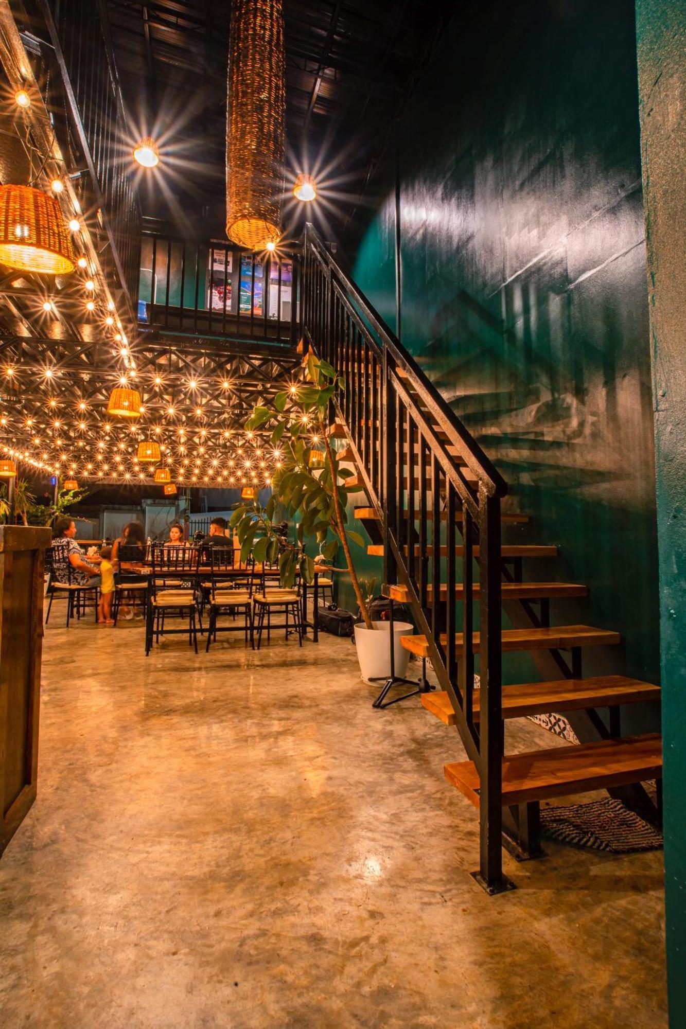 Lartista Hostel بويرتو برينسيسا المظهر الخارجي الصورة
