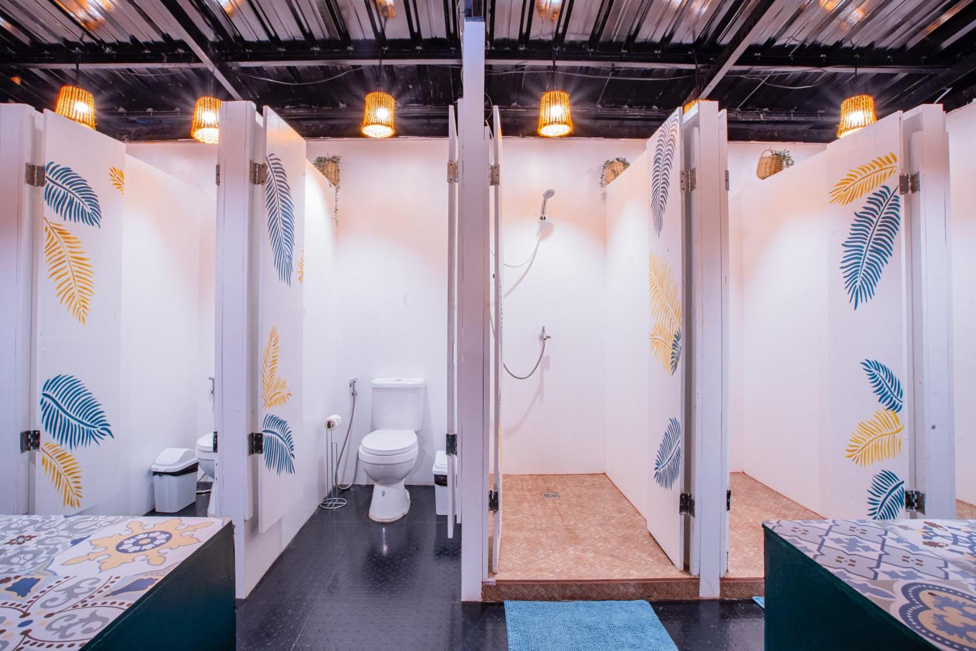 Lartista Hostel بويرتو برينسيسا المظهر الخارجي الصورة