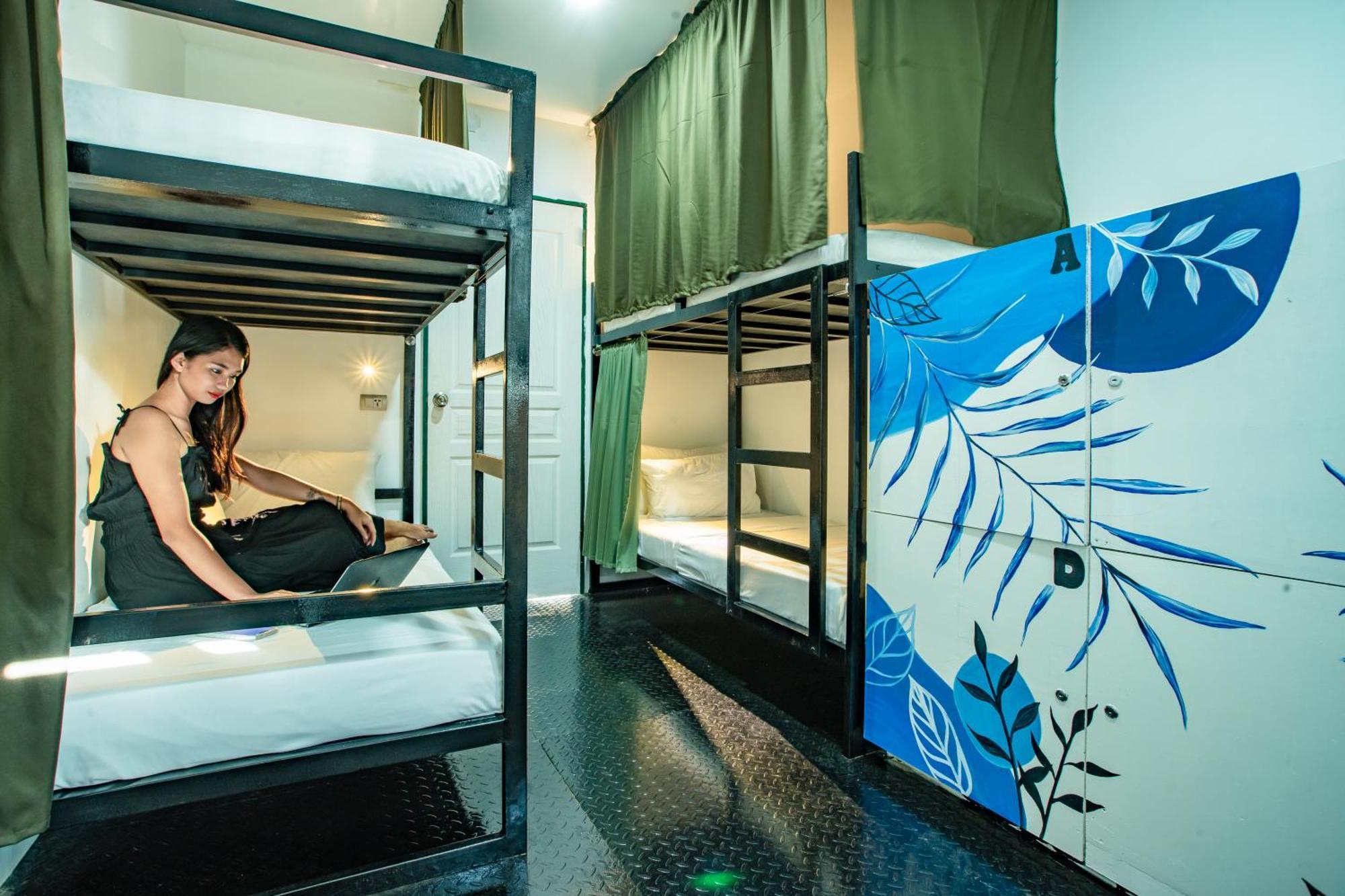 Lartista Hostel بويرتو برينسيسا المظهر الخارجي الصورة